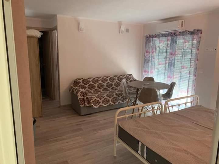 Perea White Suites Peraía Exteriör bild